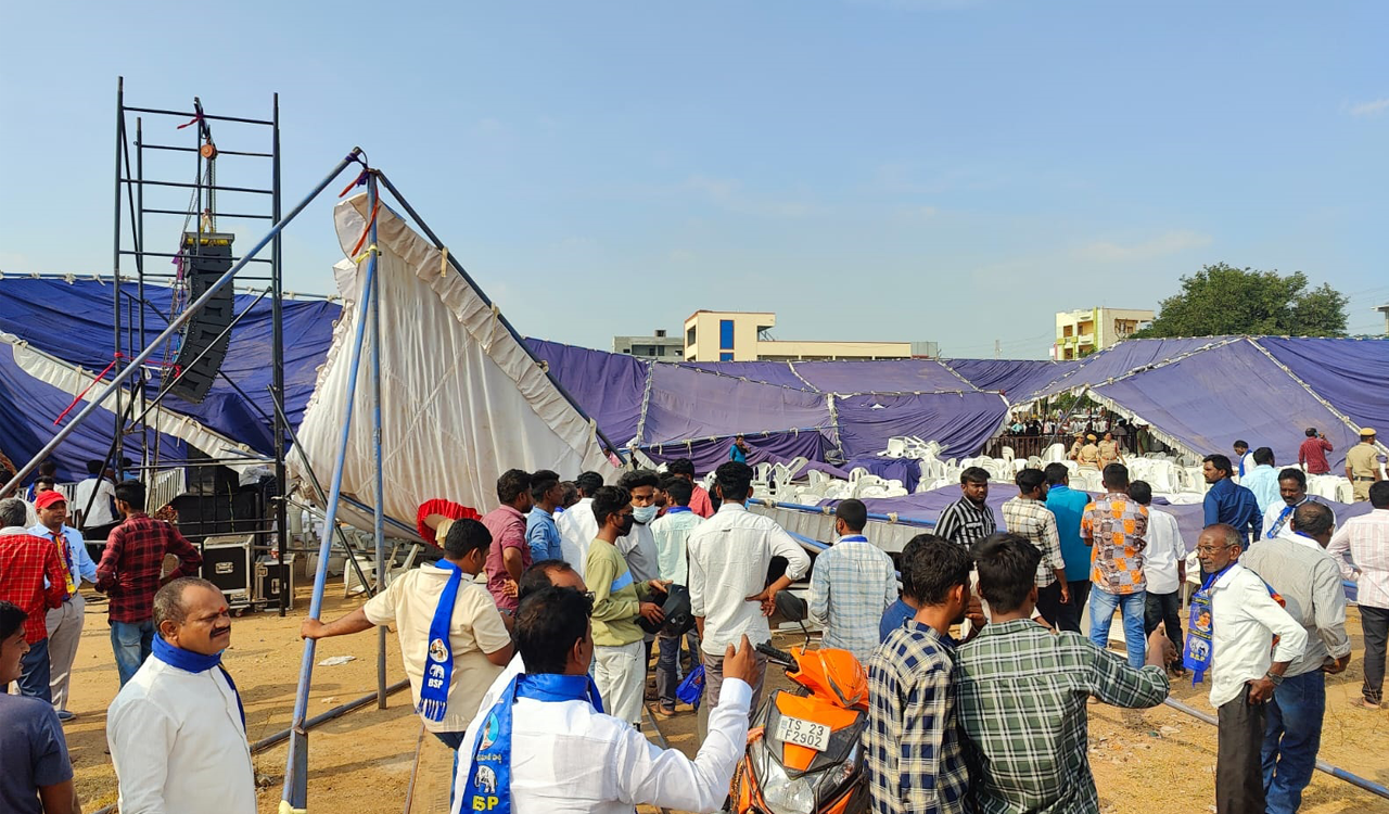 Tent collapses during BSP meeting; six injured in Vemulawada