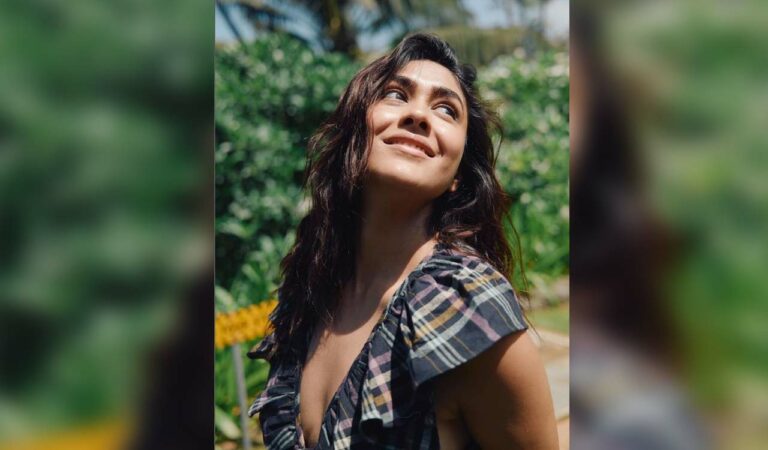 Mrunal Thakur thanks Rashmika for speaking up against viral deepfake video