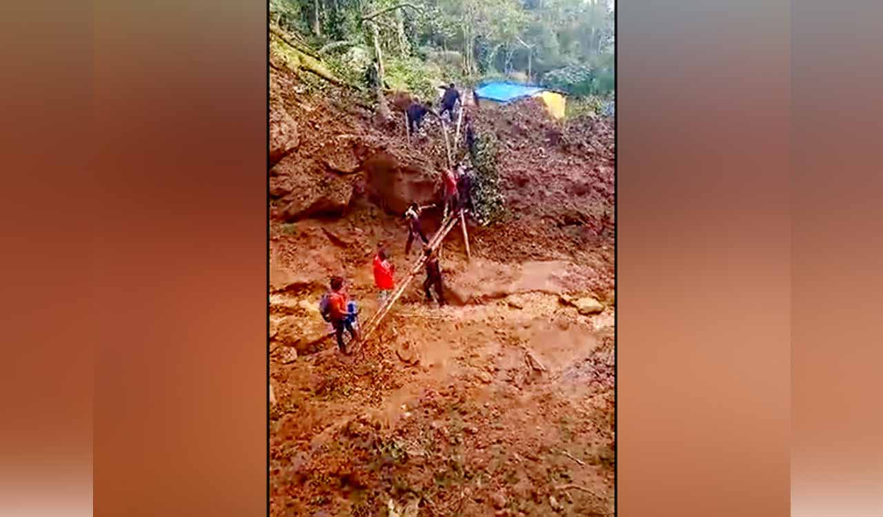 Tamil Nadu Disaster Rescue team rescues 10 people trapped in landslide at Coonoor