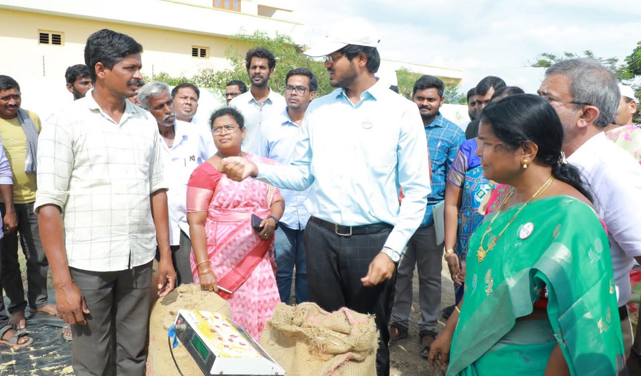 Vanakalam paddy procurement begins in Khammam, 236 centres set up