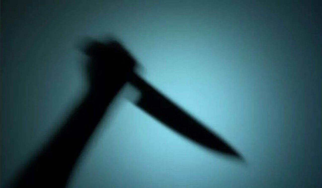 Congress leader stabs three persons in Telangana