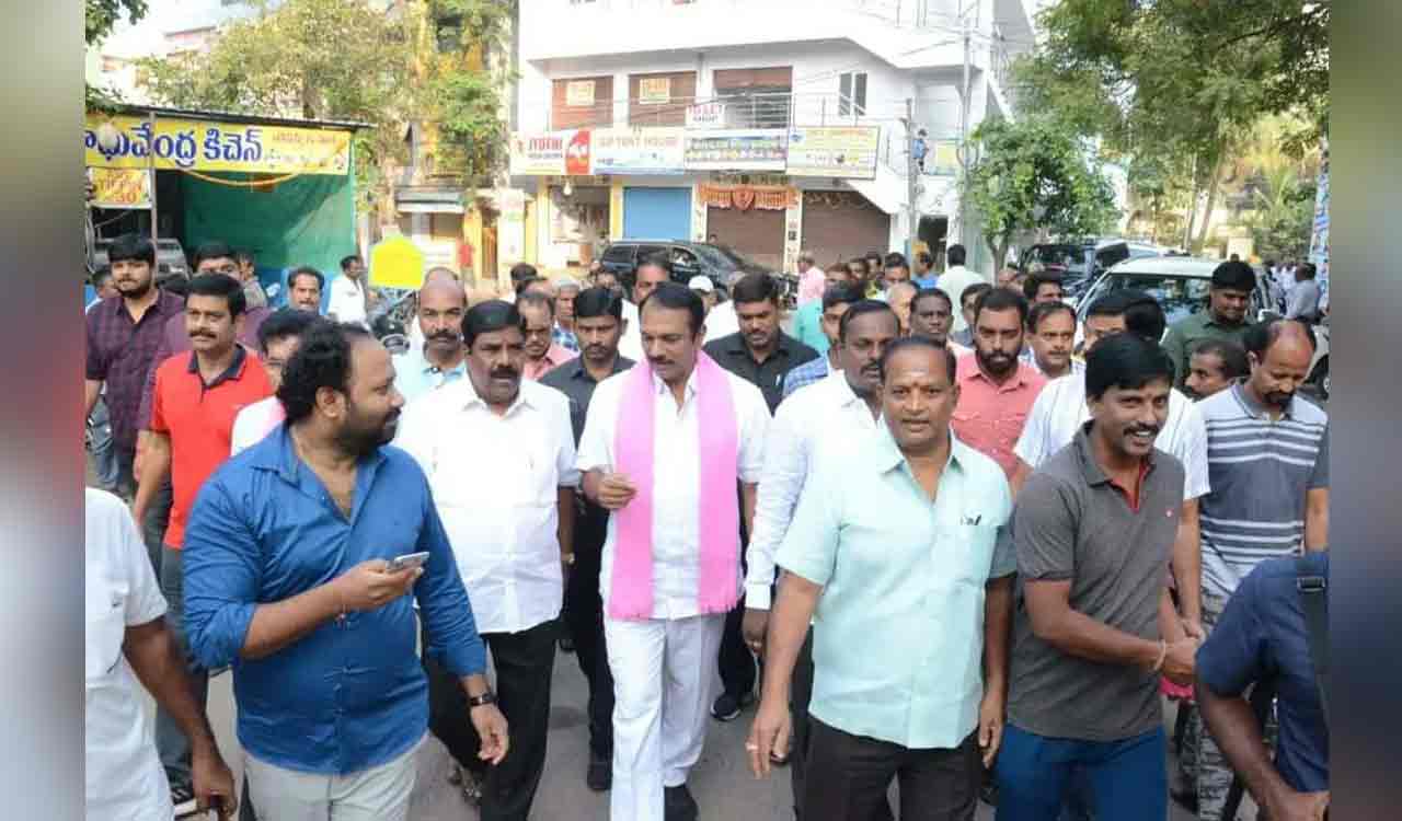 Sudheer Reddy slams Madhu Yaskhi in LB Nagar election face-off