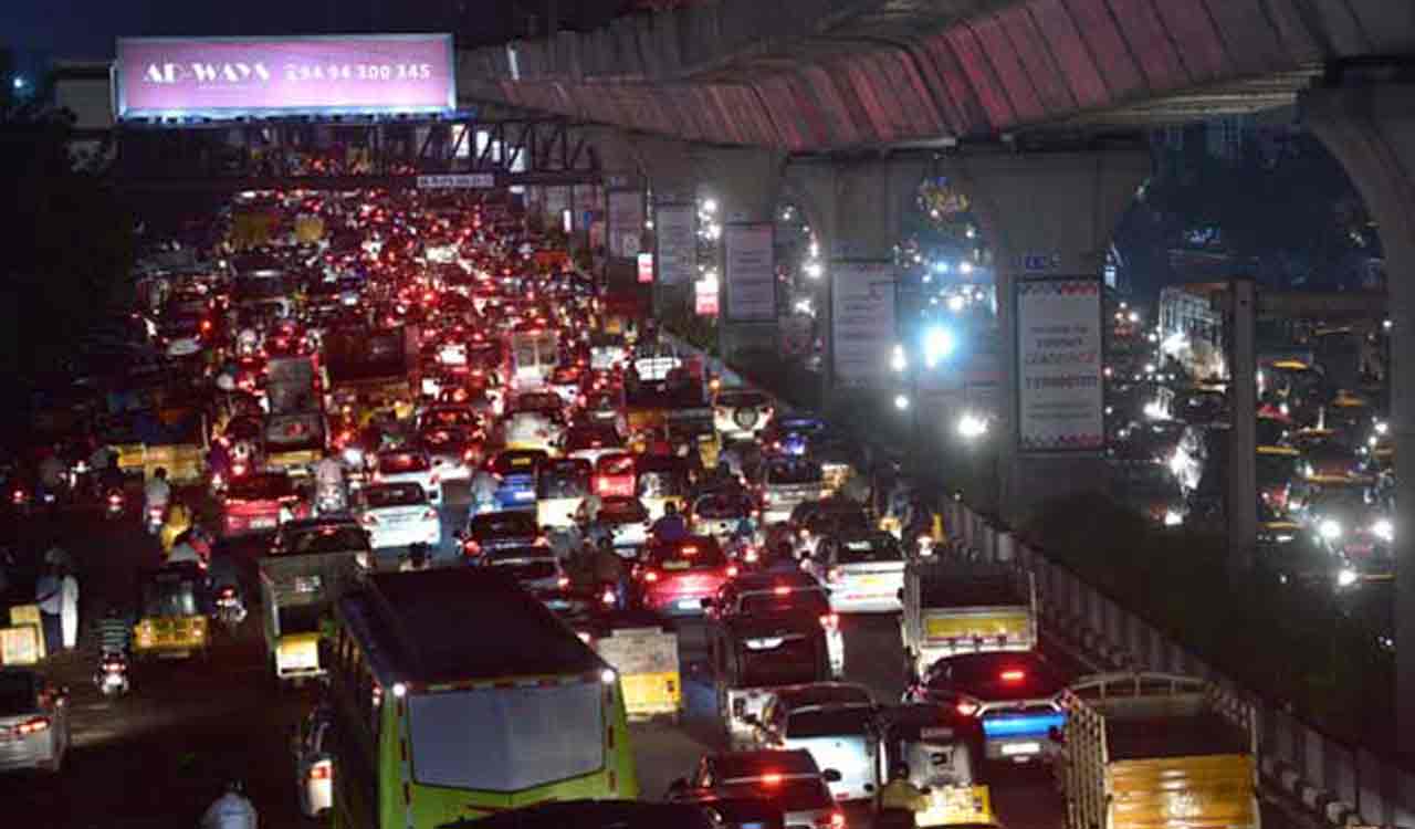 Traffic chaos in Hyderabad due to PM Modi’s meeting in LB Stadium