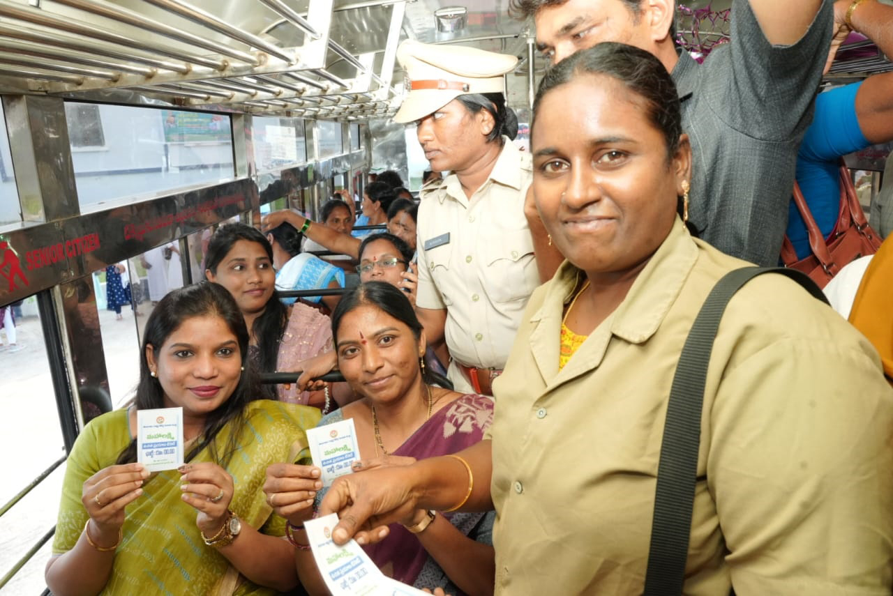 Khammam: Maha lakshmi, Aarogyasri schemes launched in festive atmosphere