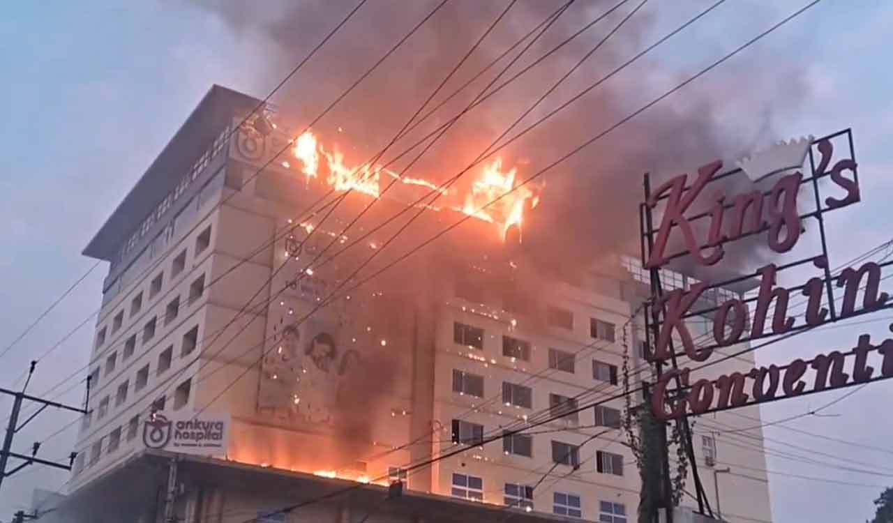 Major fire breaks out at Ankura Hospital in Hyderabad’s Gudimalkapur
