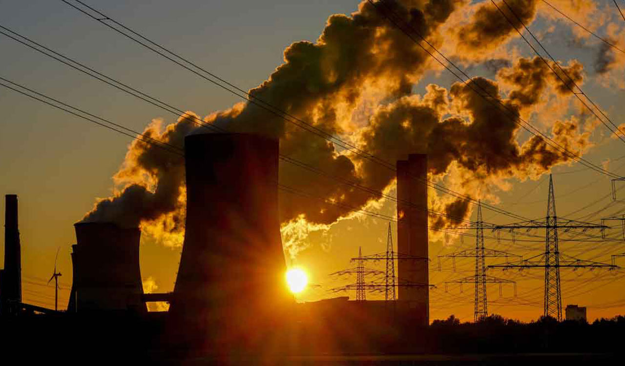 Editorial: Deal on fossil fuels