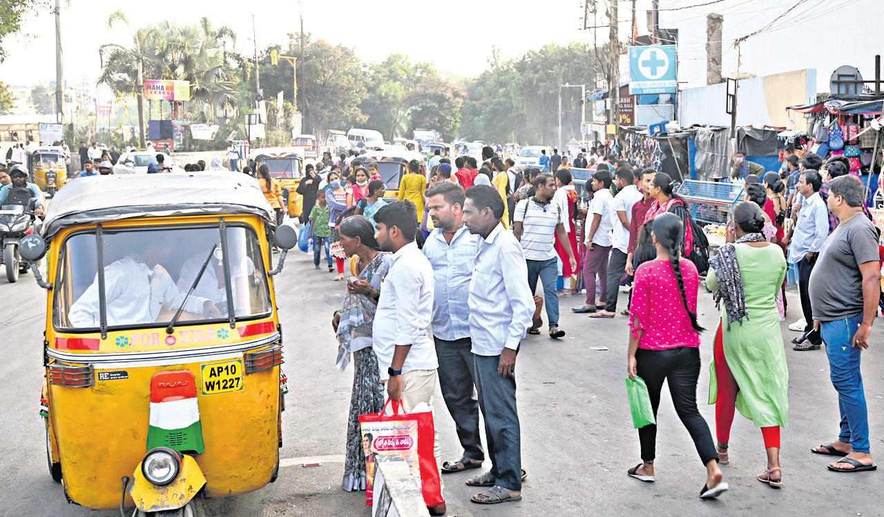 Free bus ride in Hyderabad’s old city tough