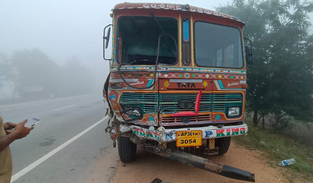 Family Shattered: Five perish in successive road tragedies amidst fog in Telangana’s Nalgonda