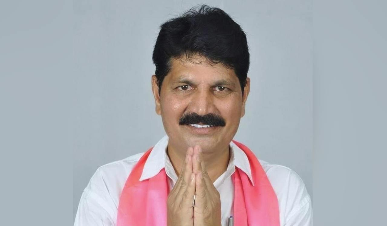 Bhadrachalam BRS MLA Tellam Venkata Rao refutes reports of him joining Congress