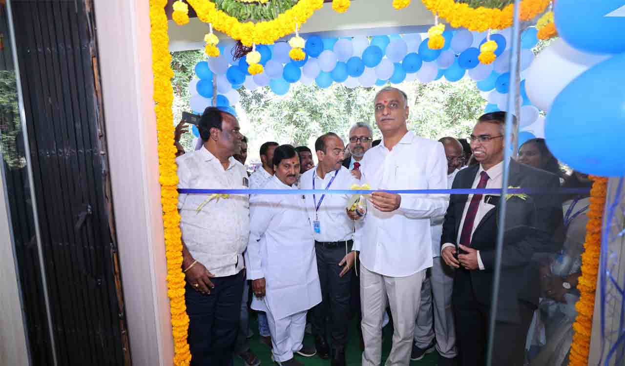 Harish Rao inaugurates Federal Bank in Siddipet