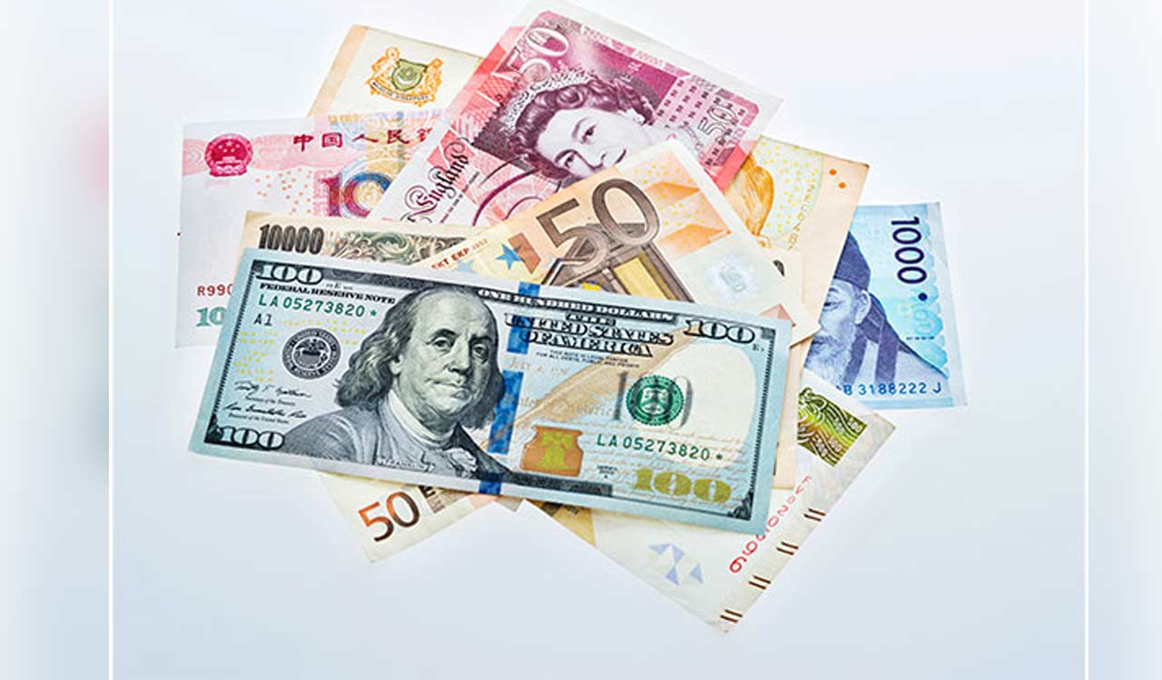 India’s forex reserves drop by USD 2.8 billion