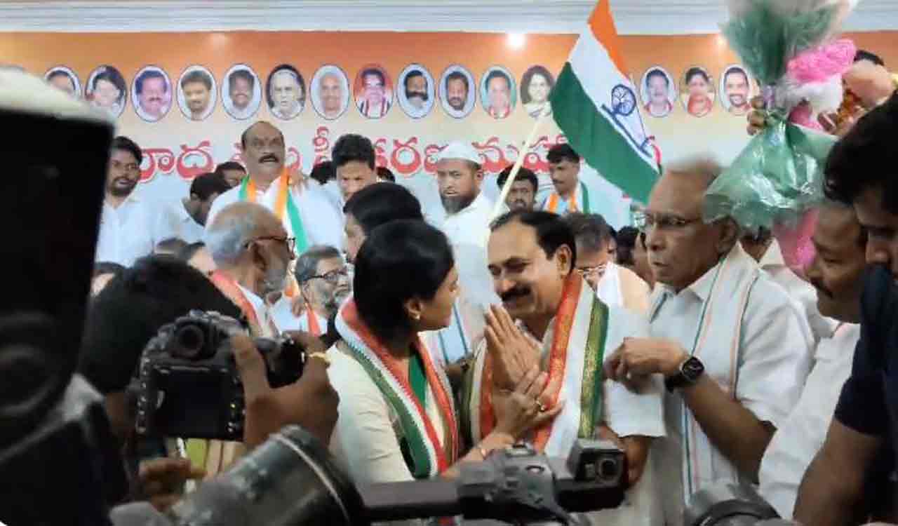 Andhra Pradesh: Mangalagiri MLA Alla Ramakrishna Reddy joins Congress