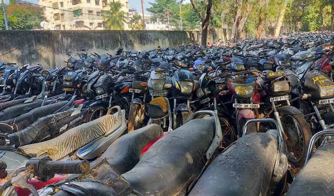 Cyberabad Police to auction 357 abandoned, unclaimed vehicles