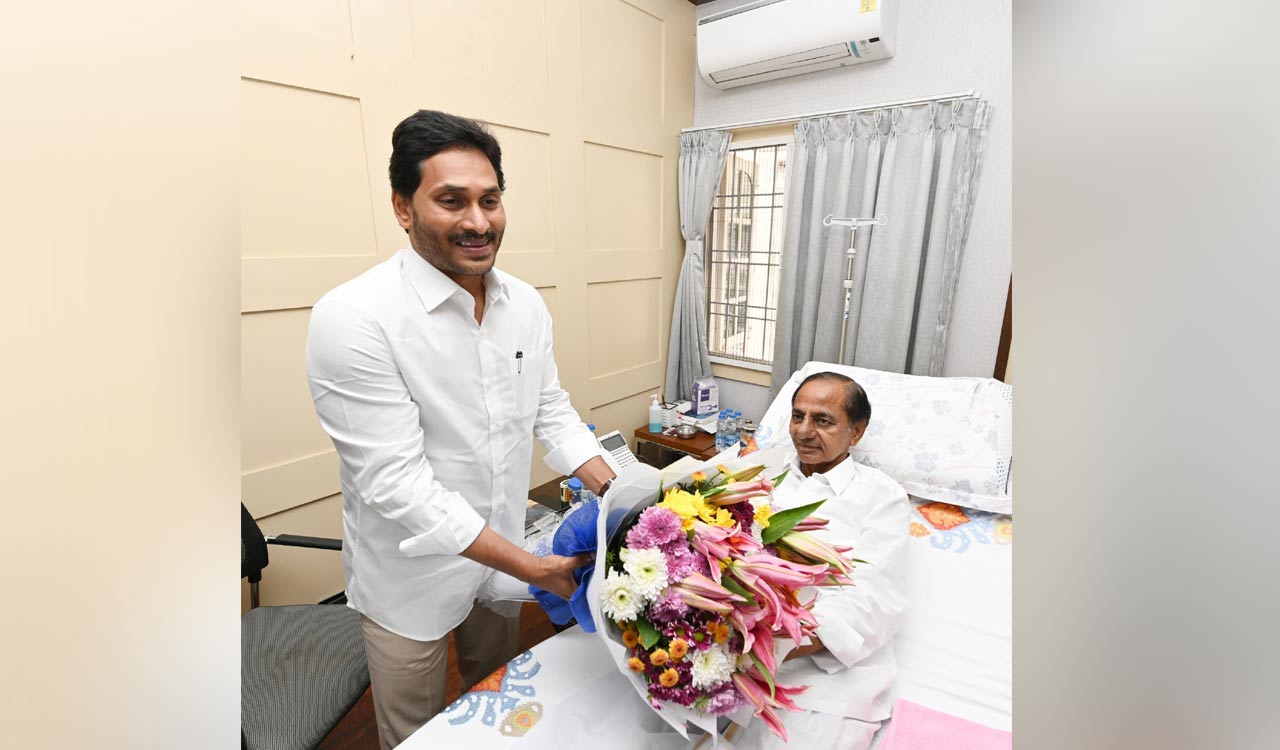 Ap Cm Jagan Reaches Hyderabad Meets Brs Chief Kcr Telangana Today 7677