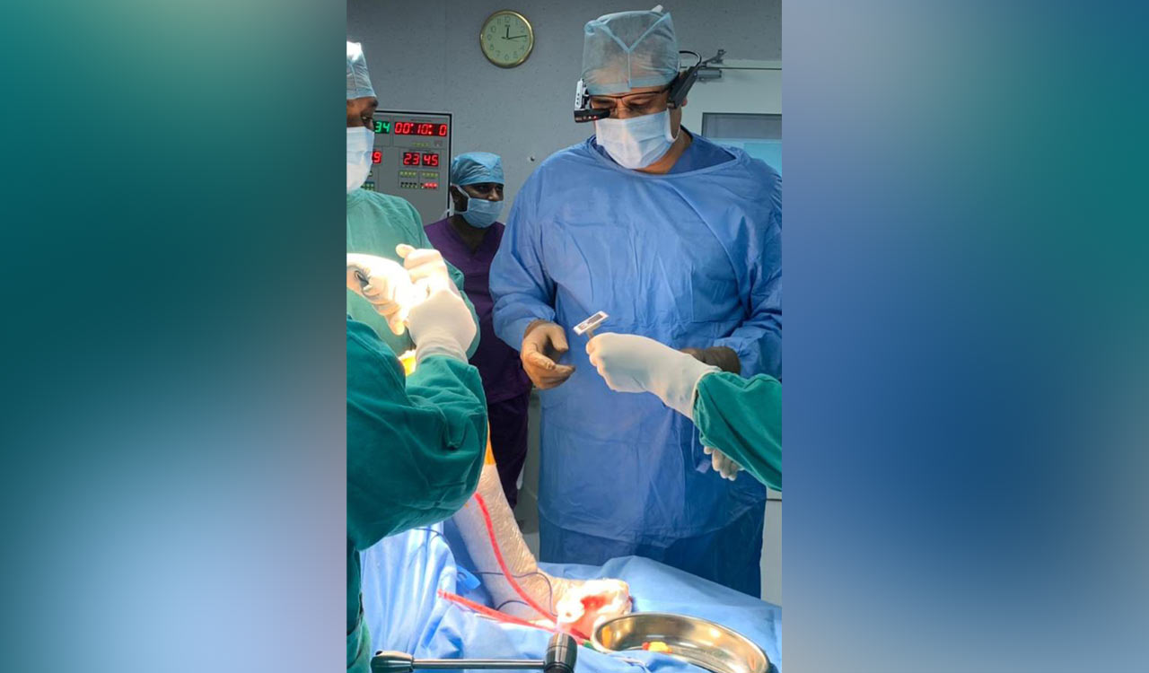 Hyderabad Knee Replacement Surgery Performed Using ‘3d Ar Glasses’ At Omega Hospitals Telangana