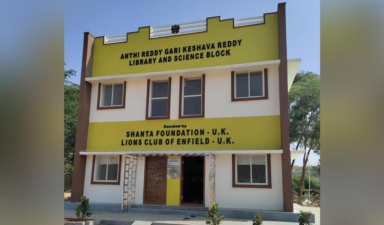 Telangana: NRI couple builds library, science lab at Masaipet ZPHS
