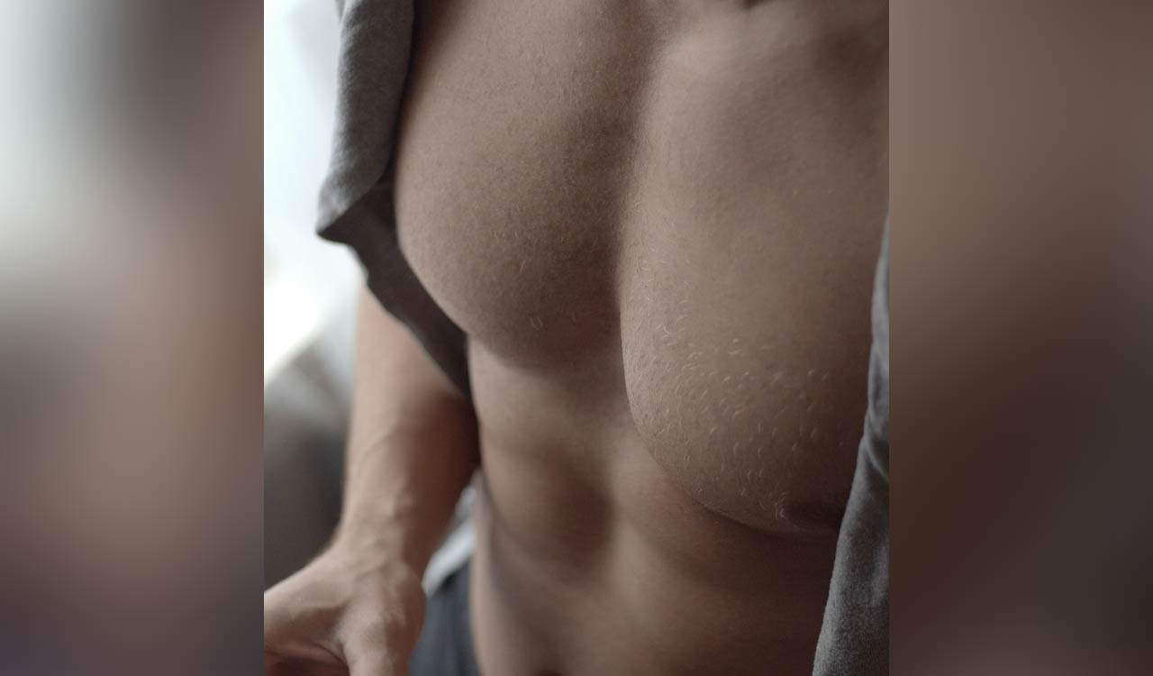 Men with enlarged breast tissue may be at heightened risk of death: Study