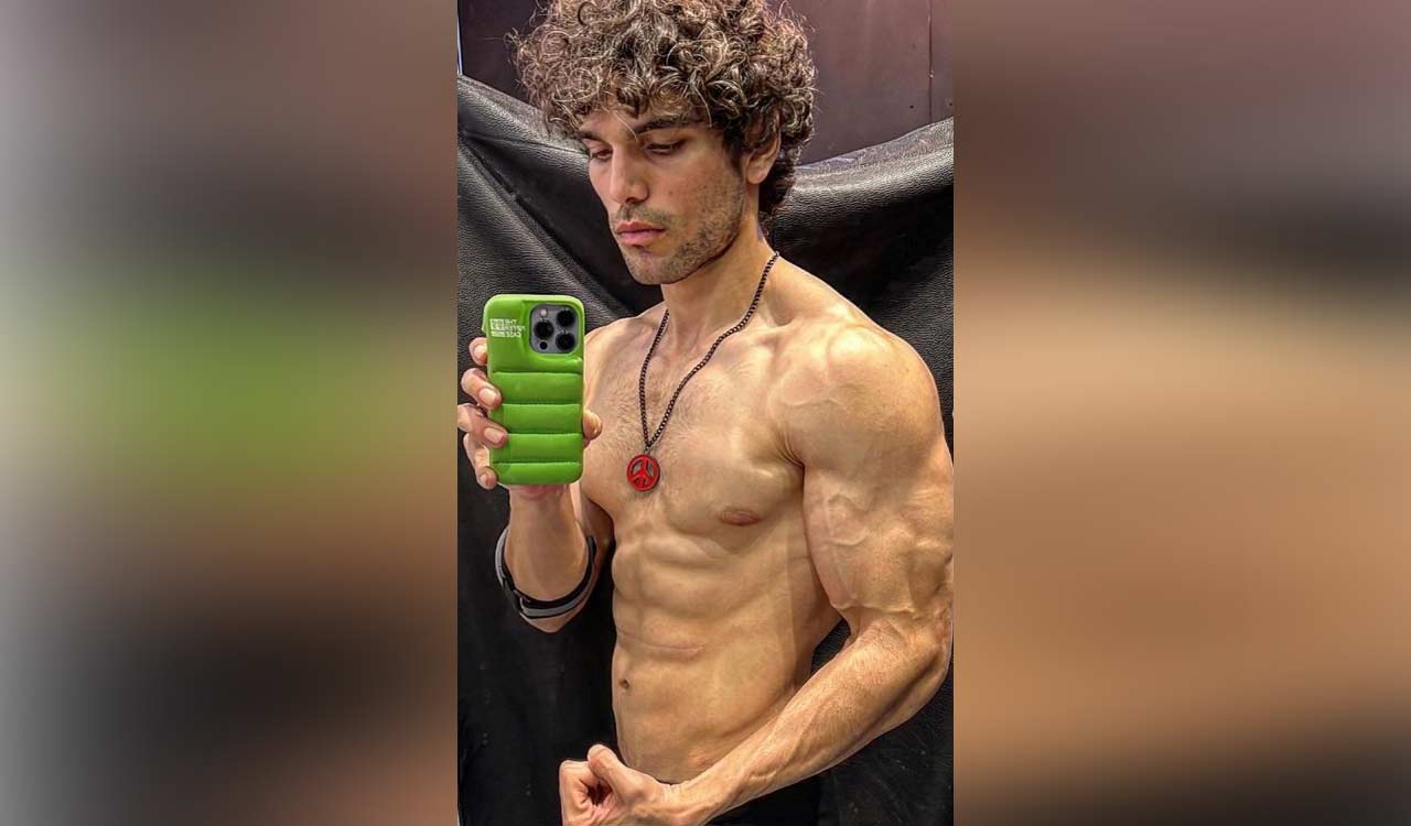 “Villain of ‘Fighter,’ Rishabh Sawhney, quits sweets, adopts 6-7 meals for transformation