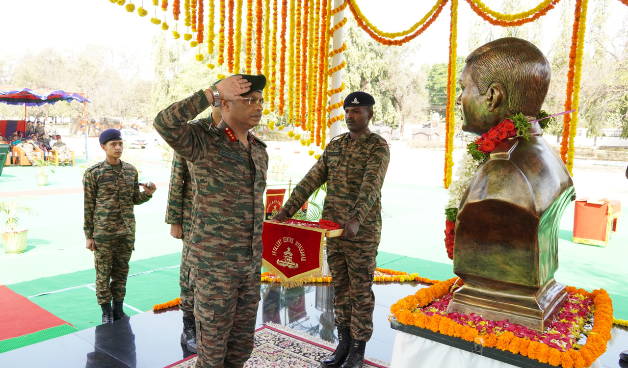 Bust of Galwan hero unveiled at Palani Drill Square-Telangana Today