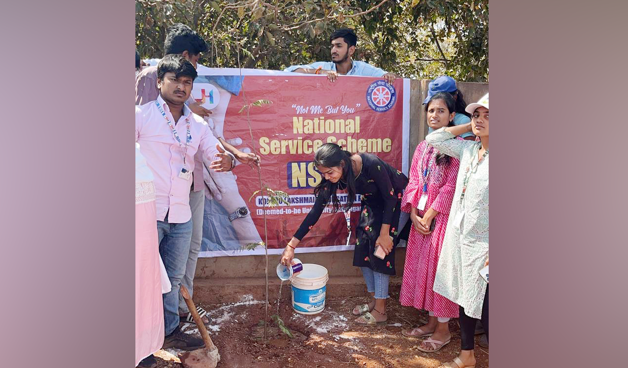 KLH NSS volunteers spearhead transformation in Pudur village