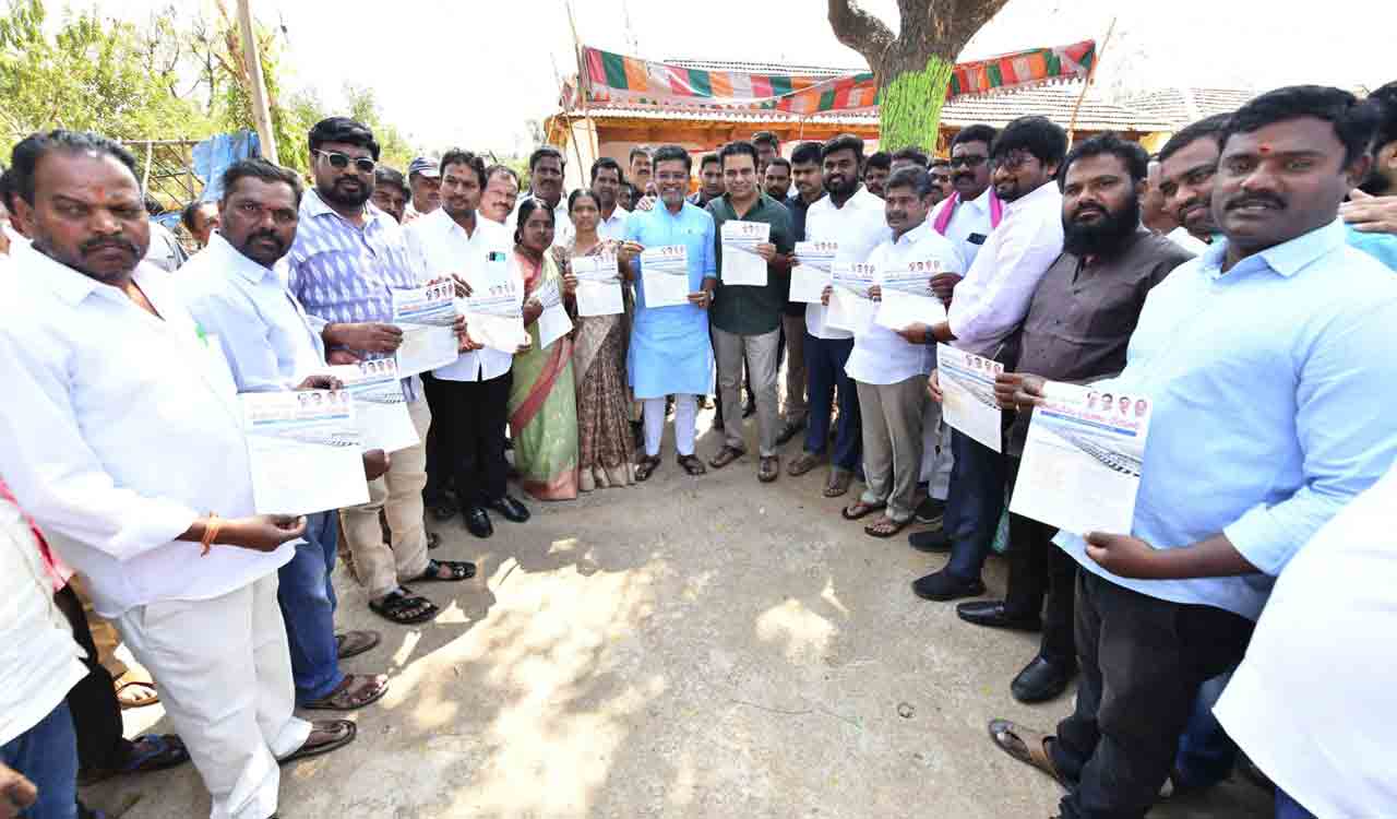 Congress conspiring to demolish Kaleshwaram: KTR