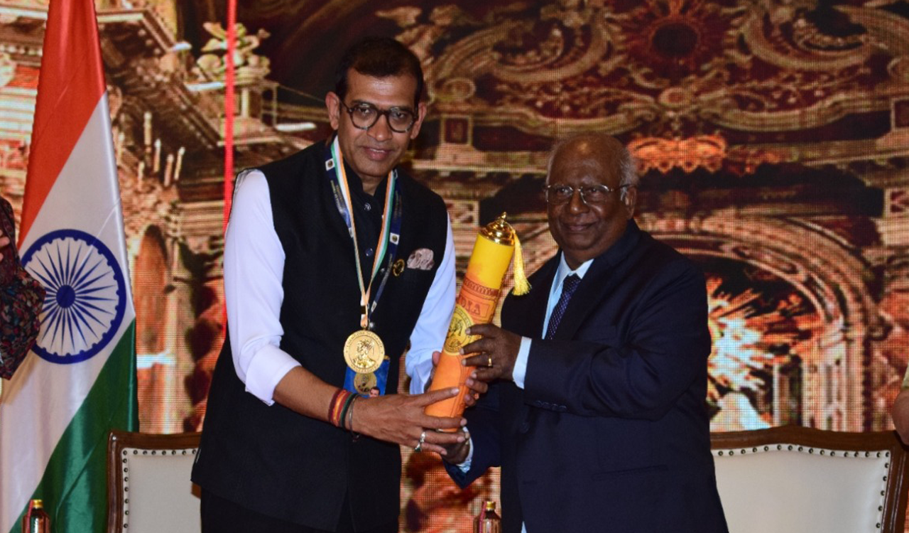 AMR India Chairman honored with ‘Champions of Change 2024’ award