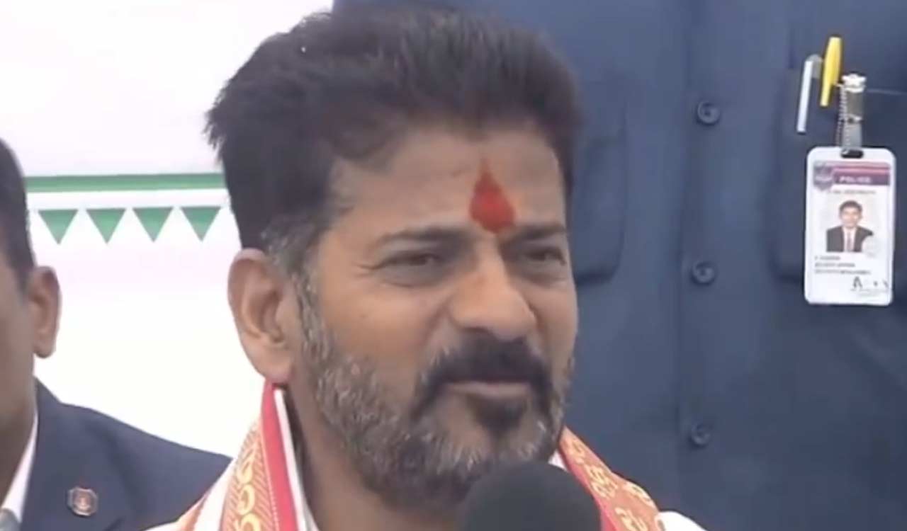 CM Revanth visits Medaram, alleges BRS-BJP seat sharing pact for Lok Sabha polls