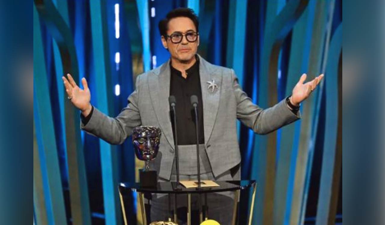 Robert Downey Jr. Thanks “that dude” Christopher Nolan at BAFTAs