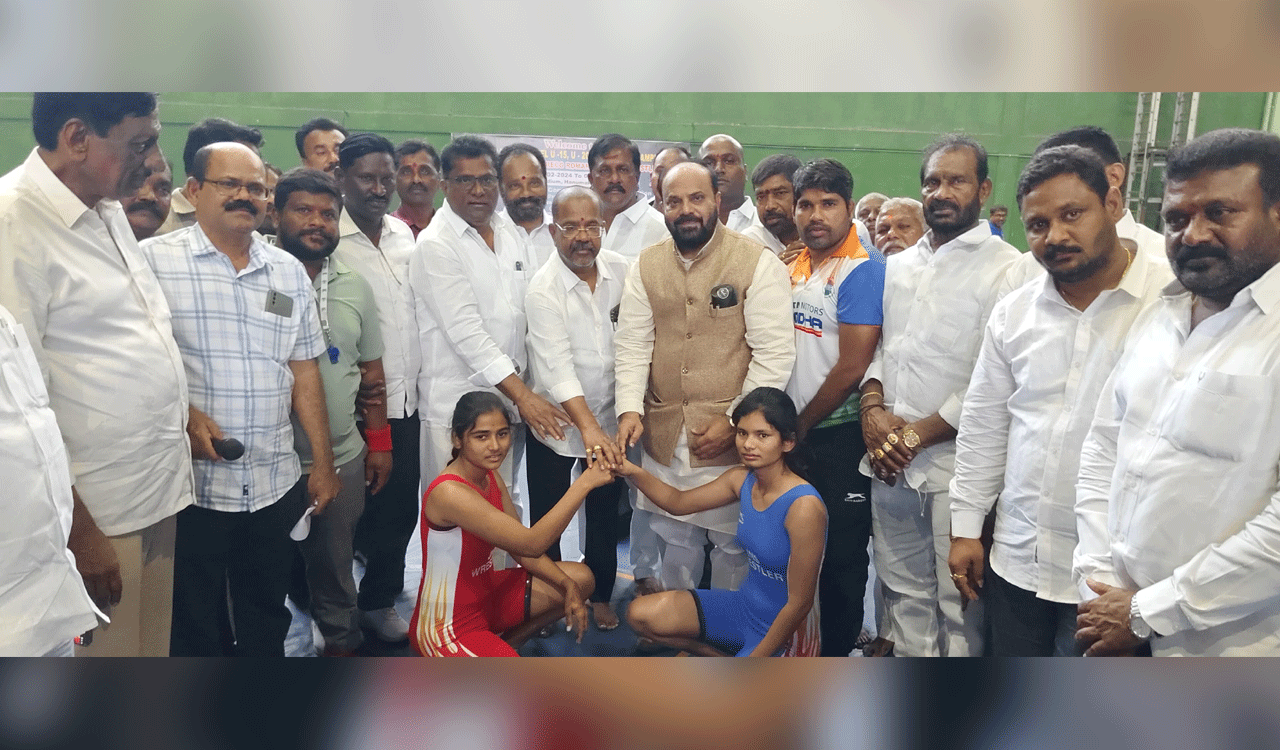 Vyshanvi shines in Telangana State Level U-15 and U-20 Wrestling Championship