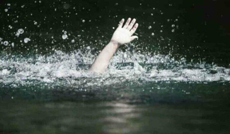 Drown (1)