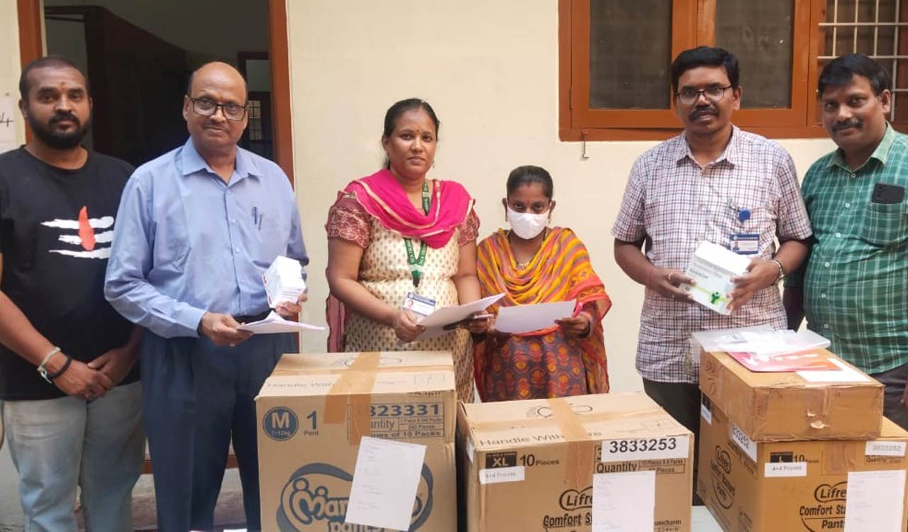 TSDCA busts unlicensed medical shop in Ramanthapur, seizes drugs valued at Rs. 3.05 lakh