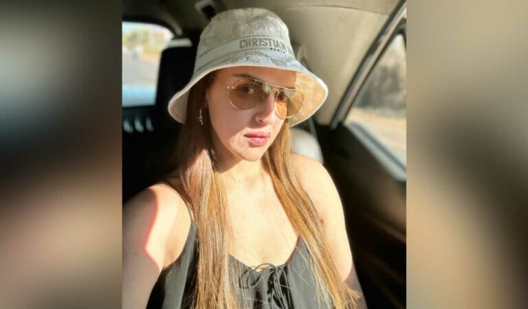 entertainment esha deol takes an auto rickshaw calls it her ride this morning