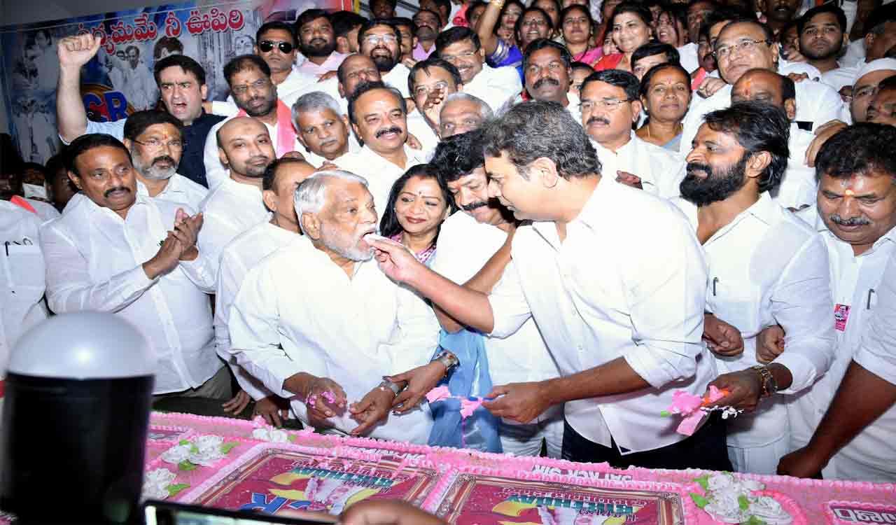 Wishes pour in for BRS chief KCR on his 70th birthday, KTR hails KCR as his hero
