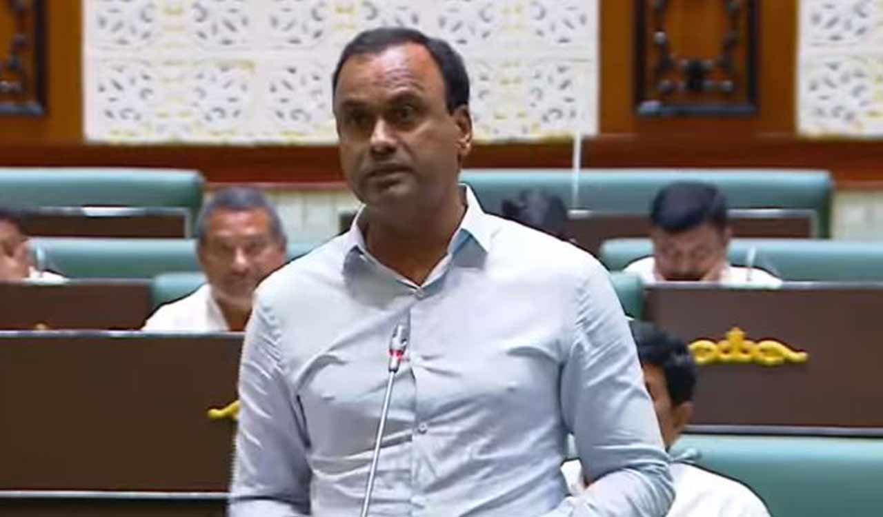 Rajgopal Reddy wants Harish Rao to join Congress along with 25 BRS MLAs