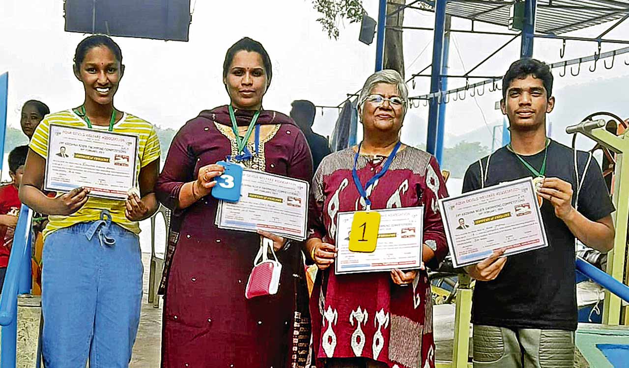 Telangana swimmers Ranjitha, Yashasvi clinch top honours at Krishna river swimming competition