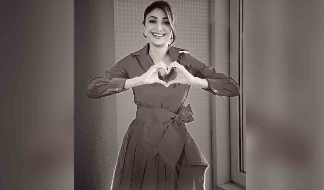 ‘Building bridges, breaking barriers’, says Shilpa Shetty on Women’s Day