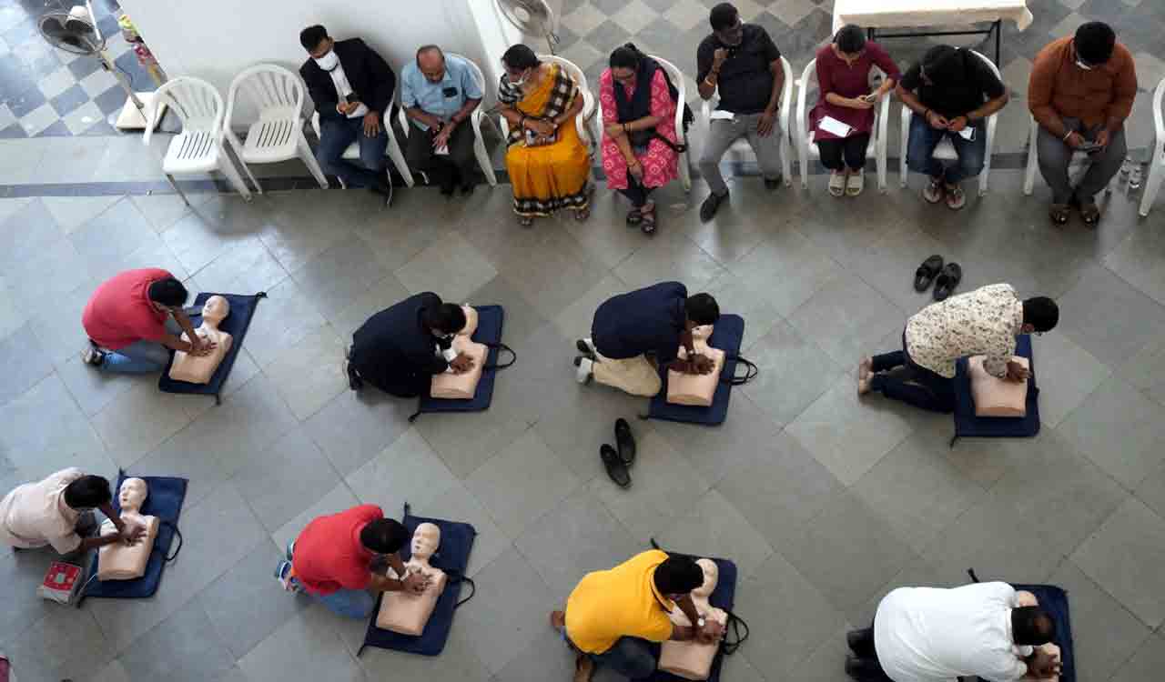 Freemasons’ Lodge Keys organises “CPR training” program in Hyderabad