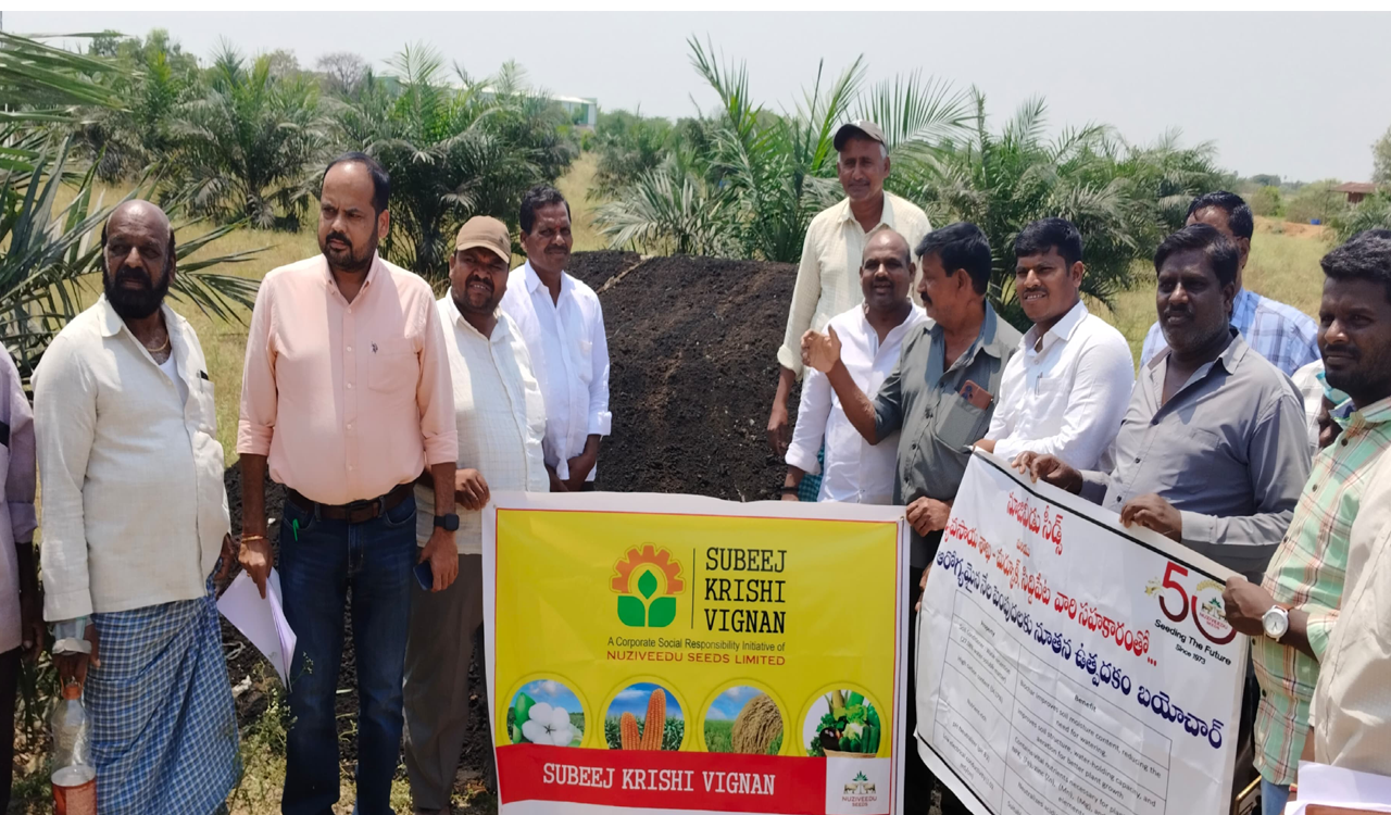 Nuziveedu Seeds distributes Biochar to Erravelly farmers
