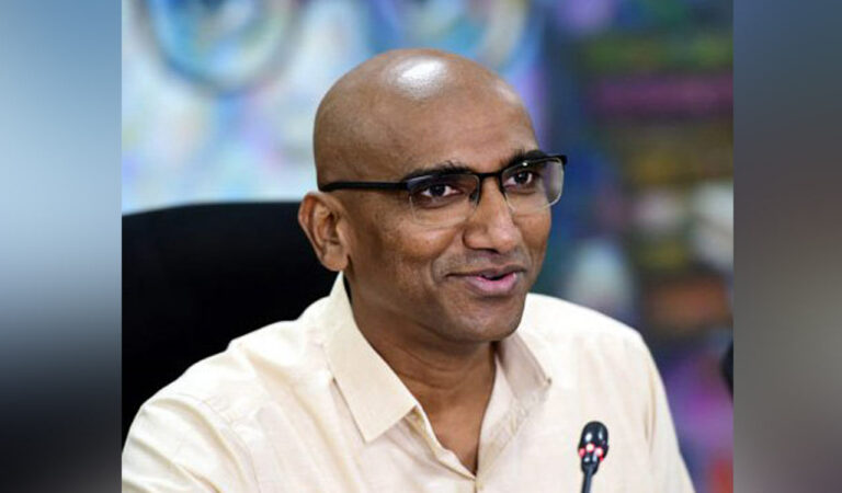 RS Praveen Kumar quits BSP, likely to join BRS