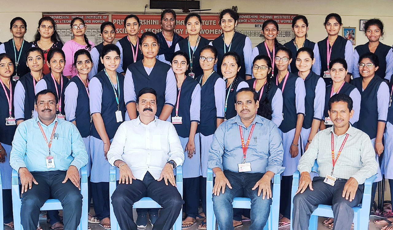 Khammam: 74 Priyadarshini students bag jobs in campus placement-Telangana  Today