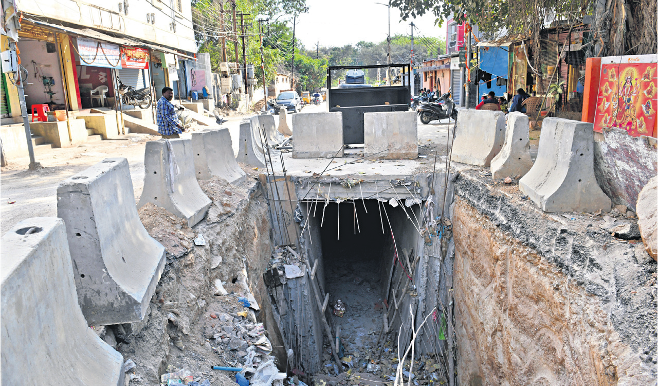 Driving on Hyderabad roads an arduous task