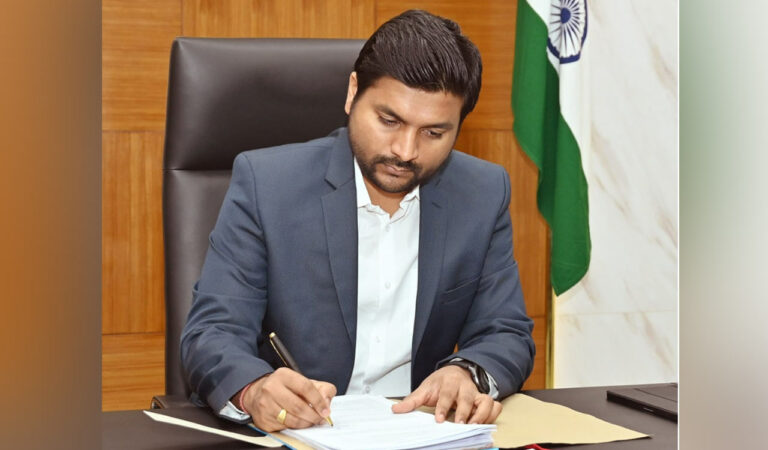 Officials told take steps to expedite silt removal from water bodies