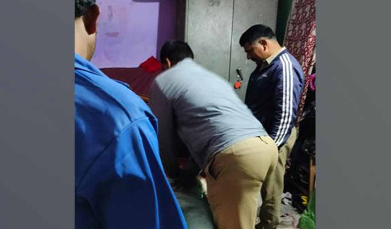 Telangana: Two constables save a man’s life by giving him CPR