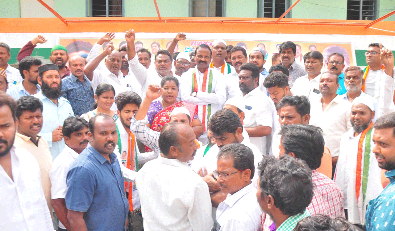 Dissent brewing among Khammam minority leaders against Congress leadership