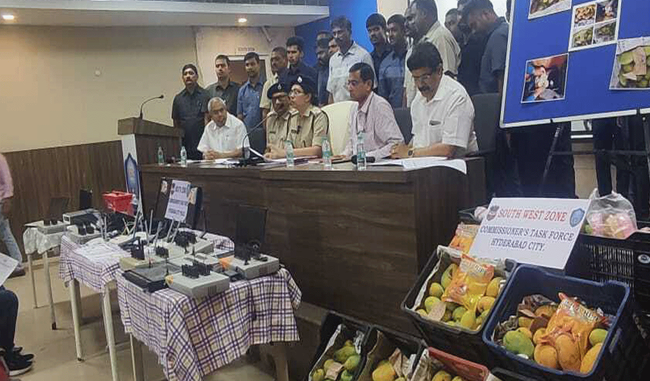 Hyderabad police raid five godowns, seize mangoes ripened with chemicals