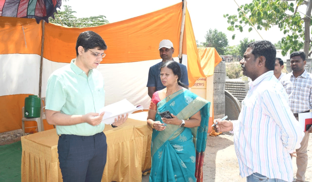 Nirmal Collector asks officials to be vigilant at check posts