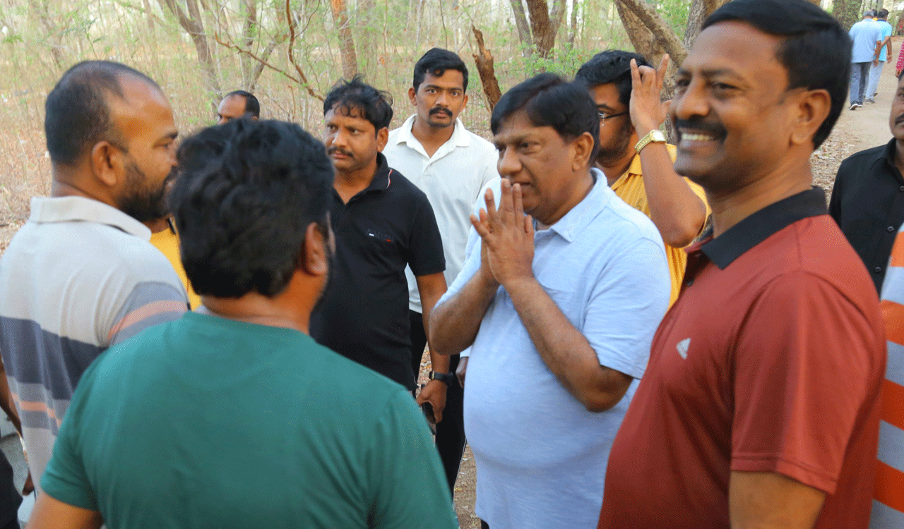 Elect me as MP if you want development: Vinod Kumar