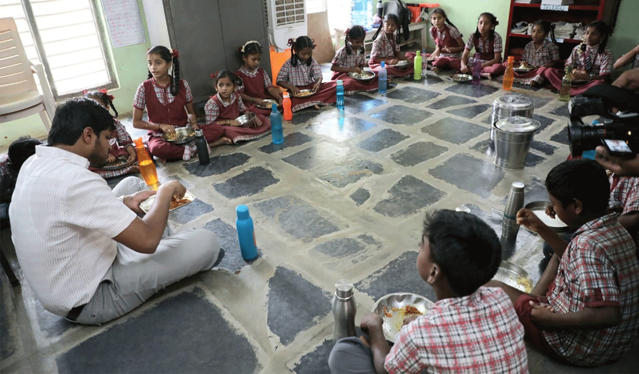 Increase enrollment of students in Government schools, Collector tells officials