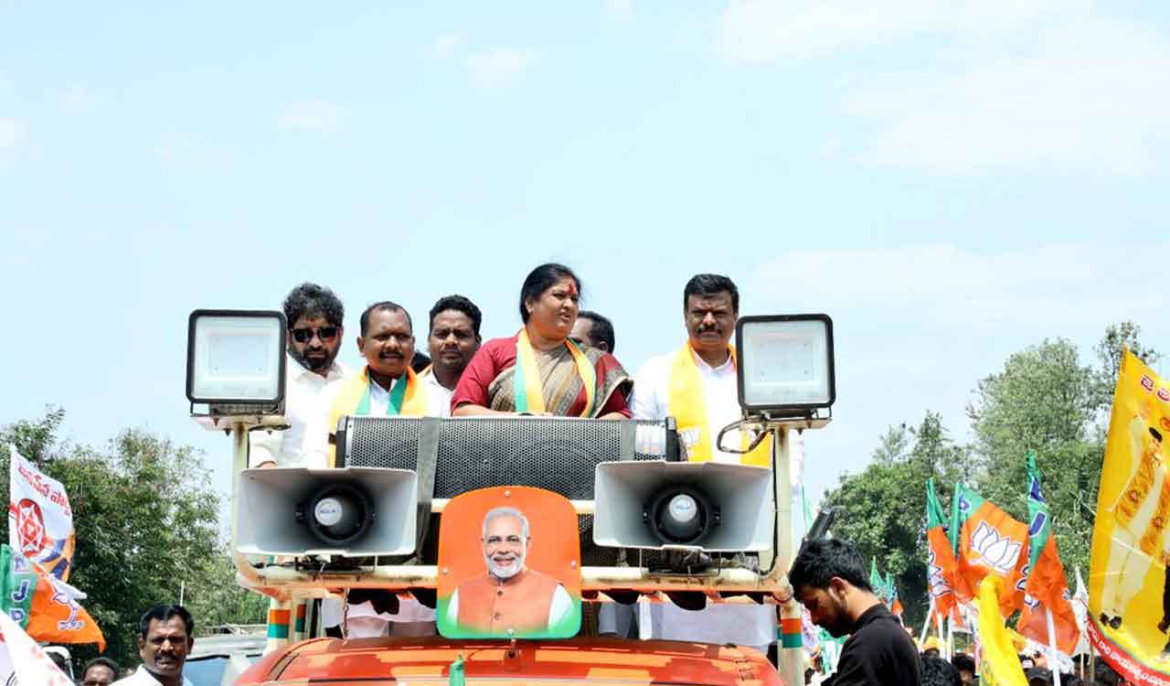 Andhra Pradesh: “Every tribal loves PM Modi in Araku constituency,” says BJP leader Kothapalli Geetha