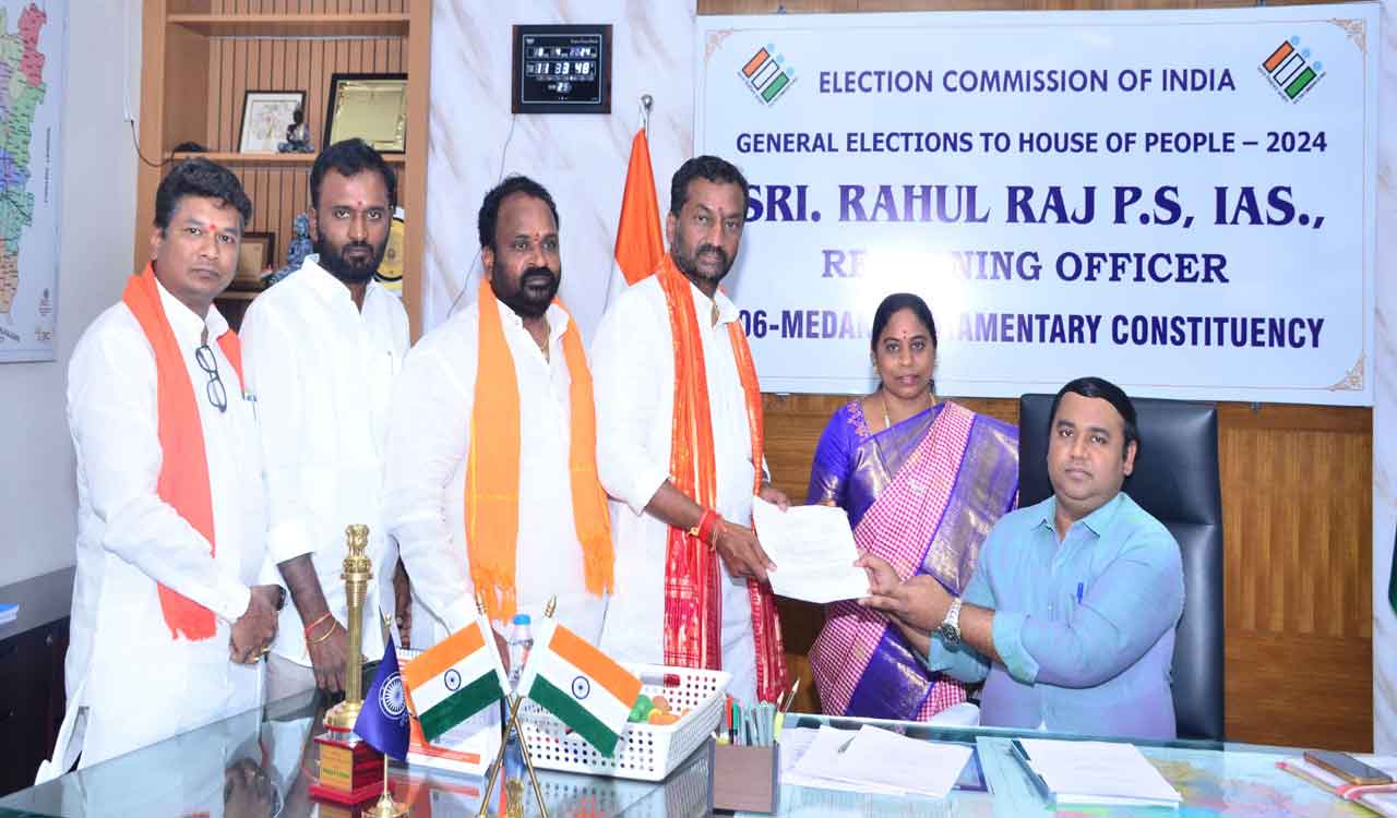 Four nominations filed in Medak, one in Zaheerabad